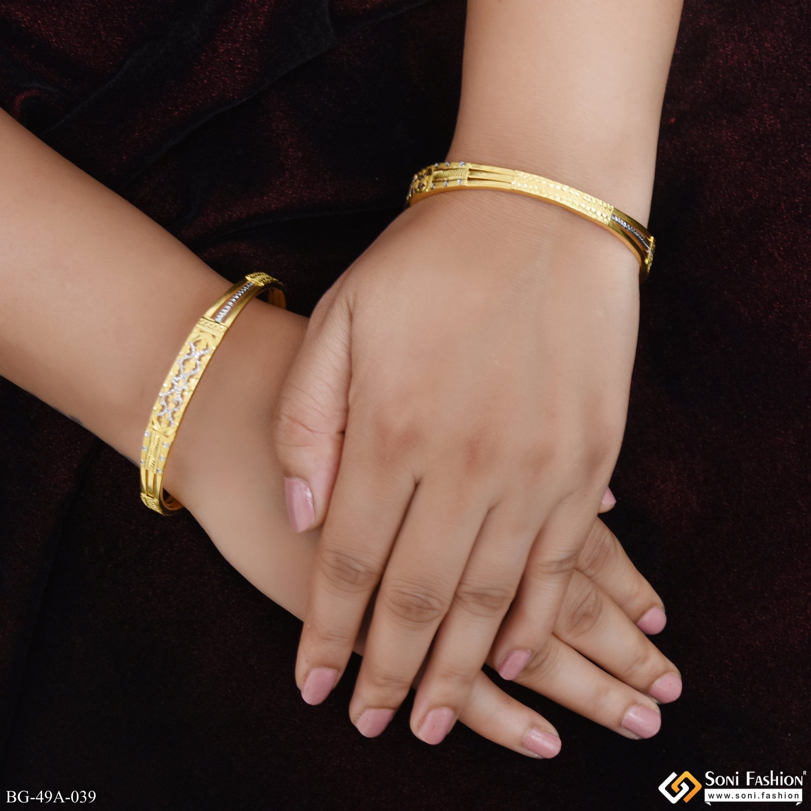 Gram Gold Plated Casual Design Bangles for Ladies Style A039