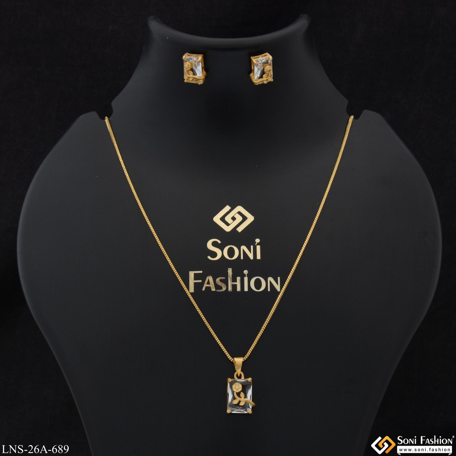 Gram Gold Plated White Stone Latest Design Necklace Set for Lady Style A689