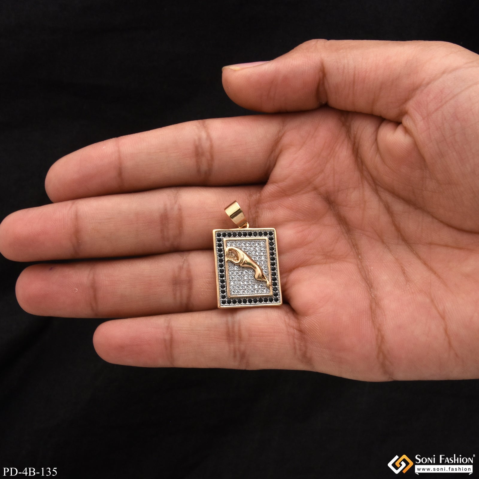 soni-fashion-pendant-jaguar-