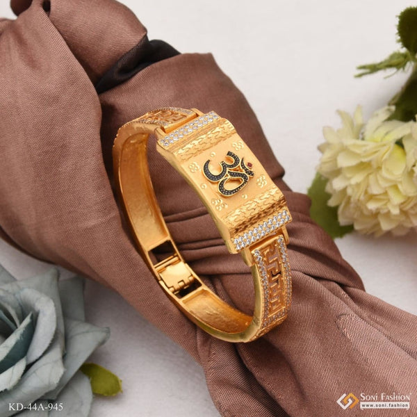 Buy Priyaasi Gold-Plated Circular Handcrafted Kada Bracelet Online