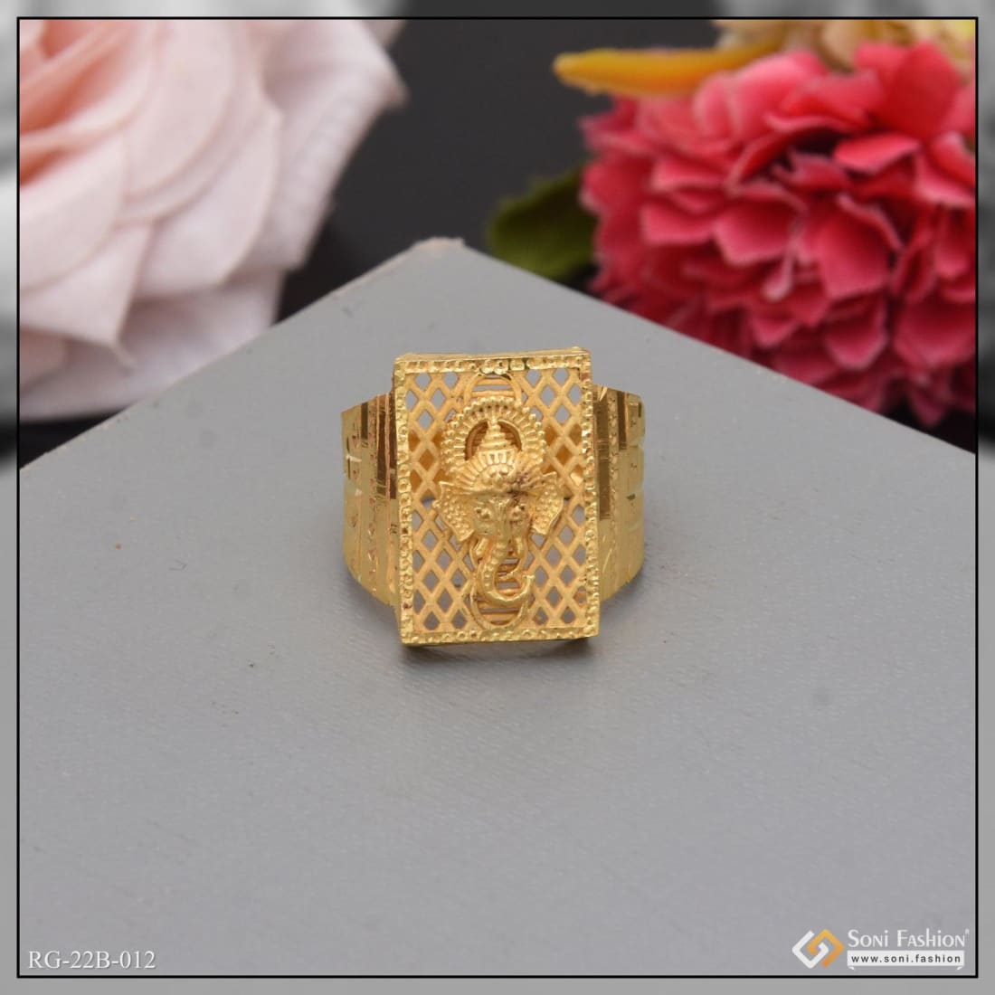 22k Gold Diamond-Cut Ring - A&V Pawn