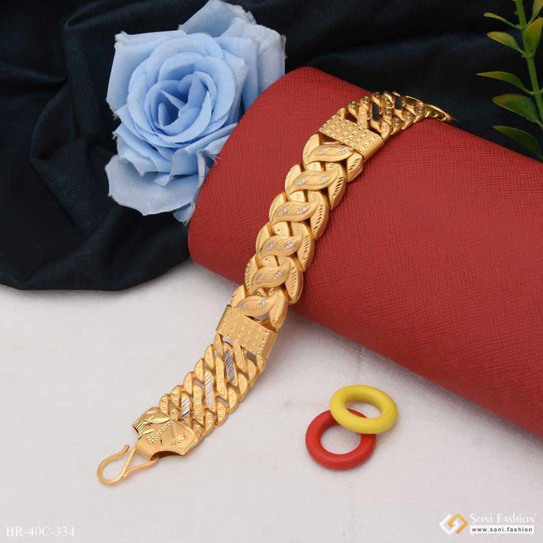 Malabar Gold & Diamonds 22k (916) Two Colour Gold Bracelet for Women :  Amazon.in: Fashion