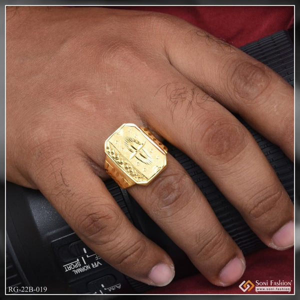 Men's Gold Rings - Buy Hammered Gold Band Rings | Twistedpendant