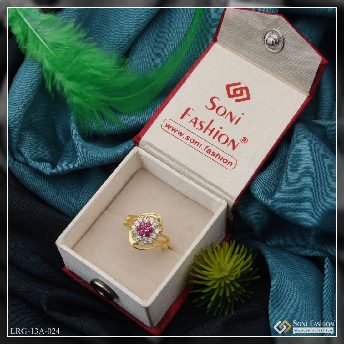 Miller's Fine Jewelry - 14K Yellow Gold Flexible Diamond Fashion Ring
