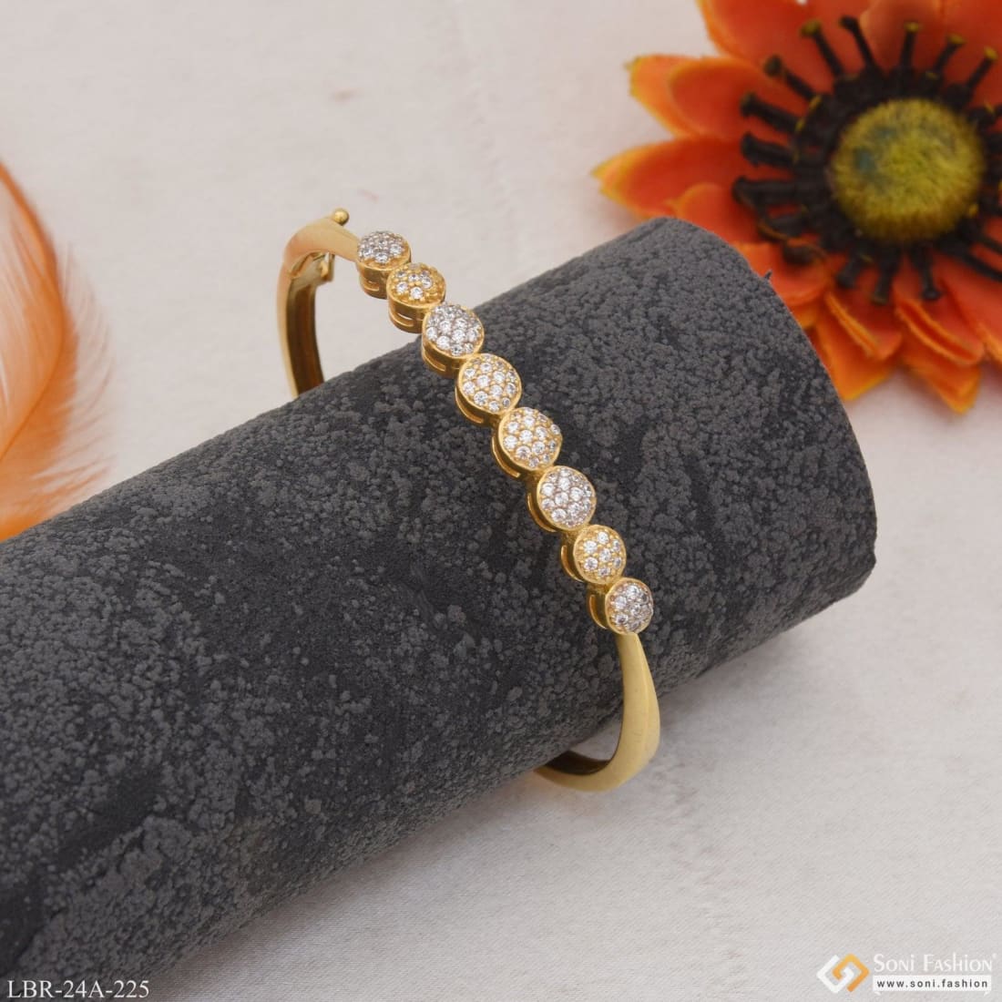 Women Adjustable 1 Gram Gold Bracelet in Thiruthuraipoondi at best price by  Sankar Jewellers - Justdial