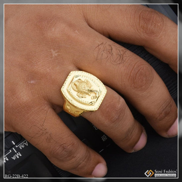 Timeless 18 Karat Yellow Gold And Diamond Wavy Finger Ring