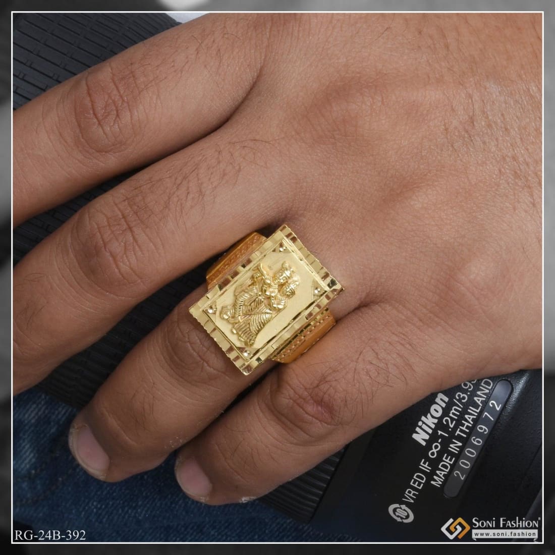 Designer Pattern Gold Ring at Best Price in Bikaner | Kailash Ratan  Jewellers