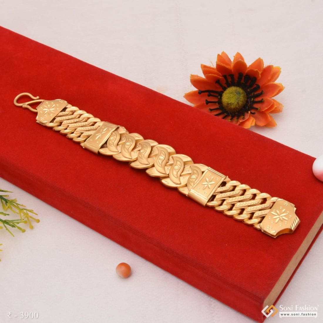 Vintage Gold Bracelet | New York Estate Jewelry