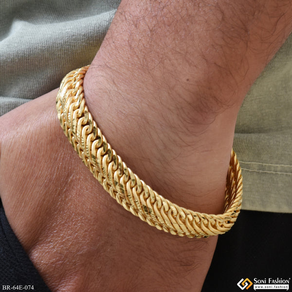 1 Gram Gold Plated Fabulous Design Link Bracelet for Men - Style E074