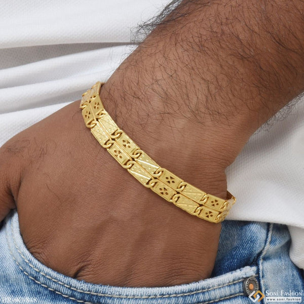 1,530 Arabic Gold Jewelry Stock Photos, High-Res Pictures, and Images -  Getty Images