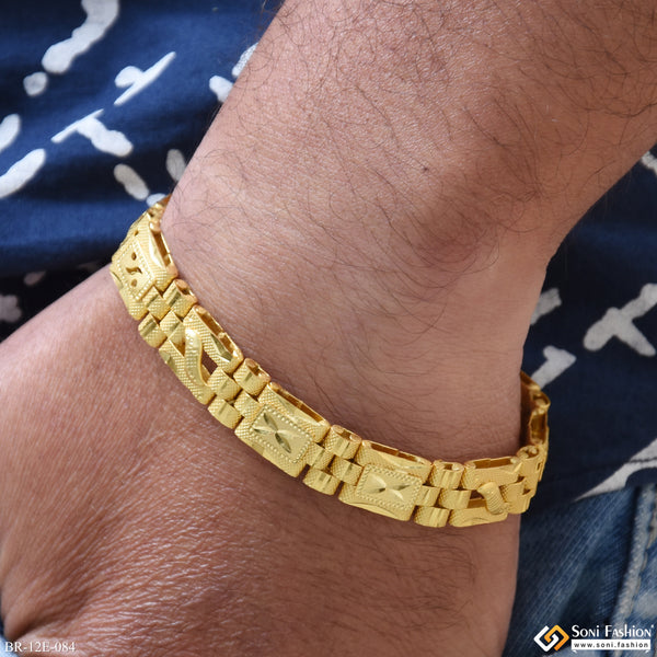 Awesome Design Gold Plated Box Bracelet for Men - Style E084