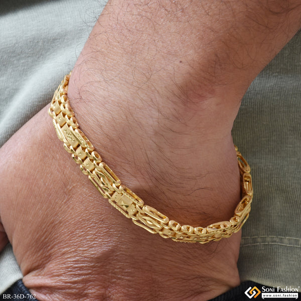 1 Gram Gold Plated Best Quality Box Bracelet for Men - Style D762