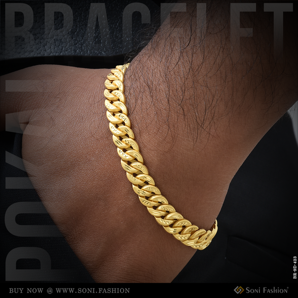 Excellent Design Gold Plated Pokal Bracelet for Men - Style D423