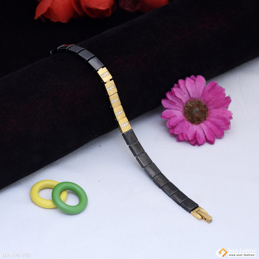 Golden Extraordinary Design Ceramic Bracelet for Men - Style E792