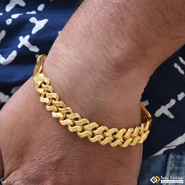 Best Quality Gold Plated Pokal Nawabi Bracelet for Men - Style E080