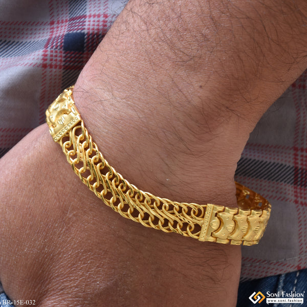 Sophisticated Design Gold Plated Link Bracelet for Men - Style E032