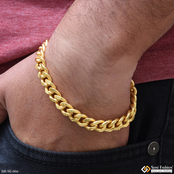 Delicate Design Gold Plated Link Bracelet for Men - Style E066