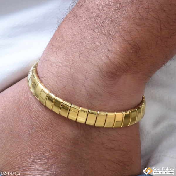 Delicate Design Golden Color Ceramic Bracelet for Men - Style E152