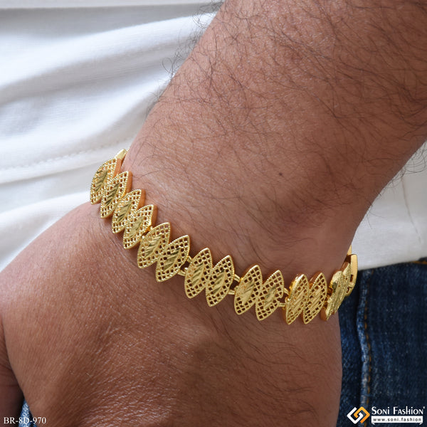 Fashionable Design Gold Plated Bracelet for Men - Style D970
