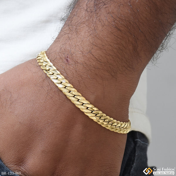 Finely Detailed Design Gold Plated Bracelet for Men - Style D965