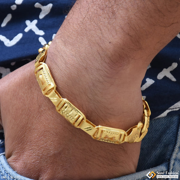 Latest Design Gold Plated Pokal Nawabi Bracelet for Men - Style E082