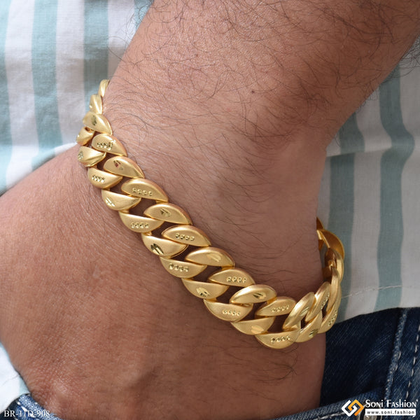 Popular Design Gold Plated Pokal Bracelet for Men - Style D908