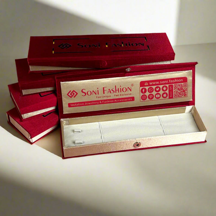 Soni Fashion Chain Necklace Box, red cream satin