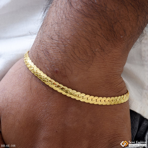 Sophisticated Design Gold Plated Bracelet for Men - Style E108