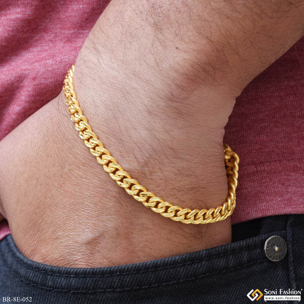 Traditional Design Gold Plated Link Bracelet for Men - Style E052