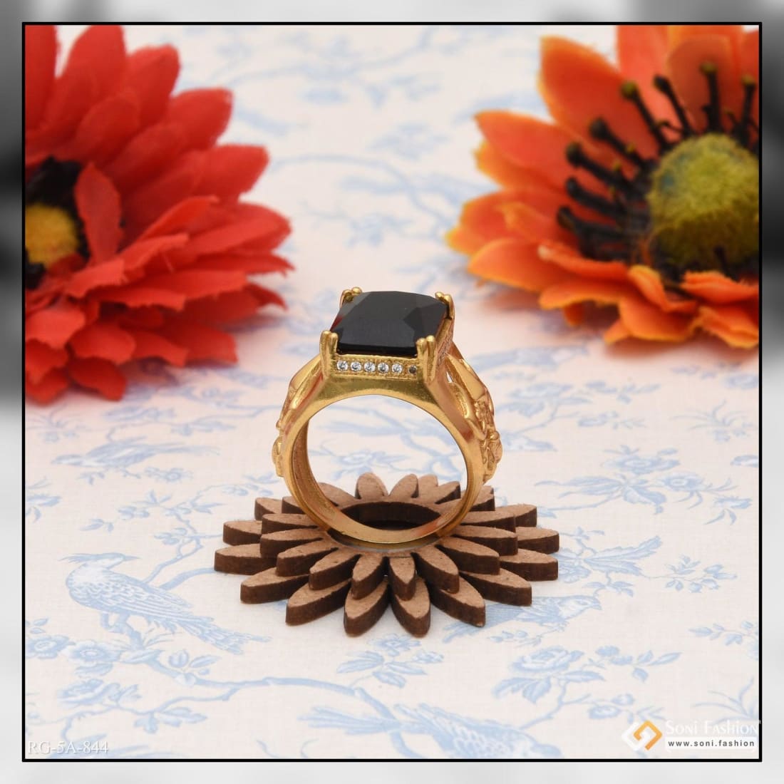 Buy quality 22ct 916 Gold New Design Couple Ring in Ahmedabad