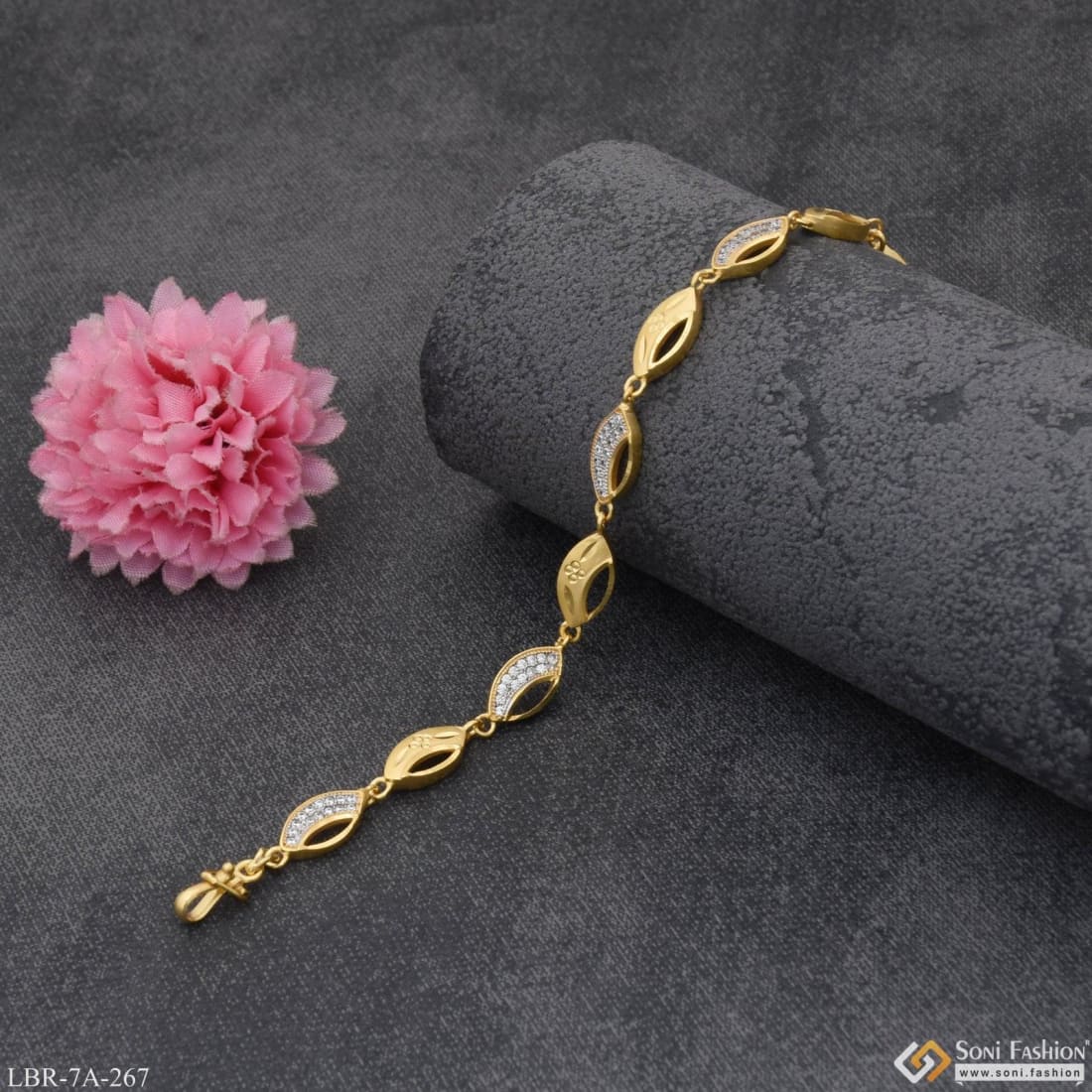 Gold Plated Floral Heart Cz ladies Bracelet Buy Online|Kollam Supreme