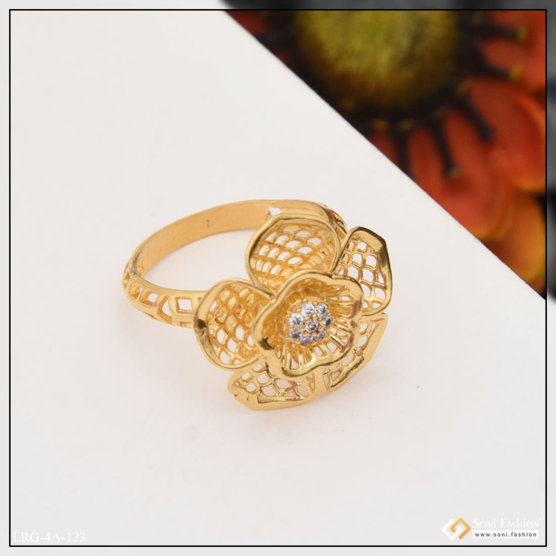 Oscar Massin Lace Flower Ring Diamond Yellow Gold Filigree Band 0.16 ctw