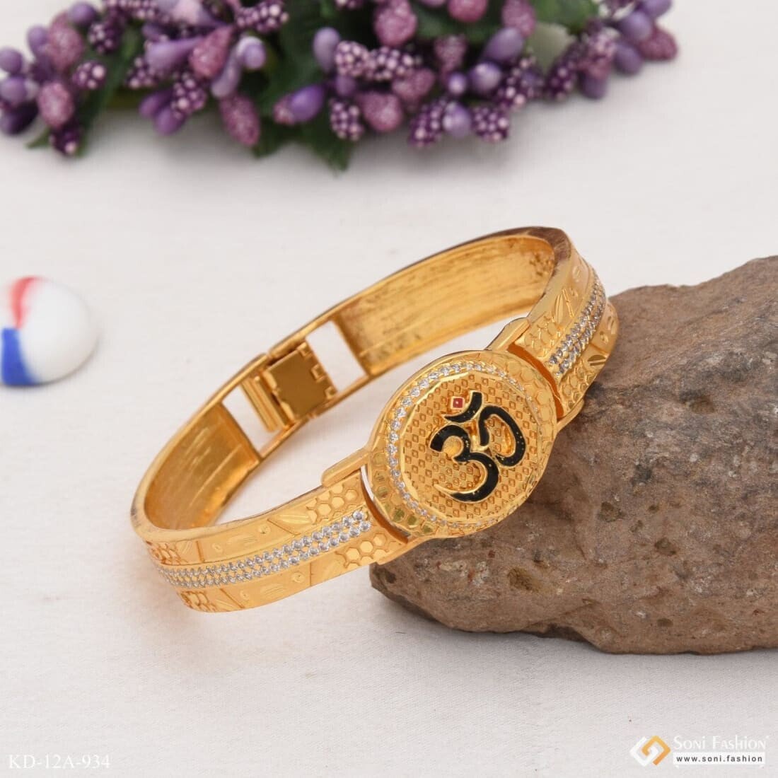 Manufacturer of Mens 18k designer gold kada bracelet-mkb01 | Jewelxy -  136310