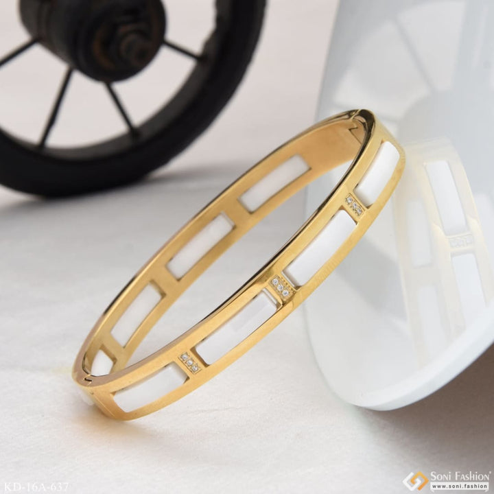 Soni Fashion - kada - White Ceramic with Diamond Artisanal Design Golden Color Kada - Style A637