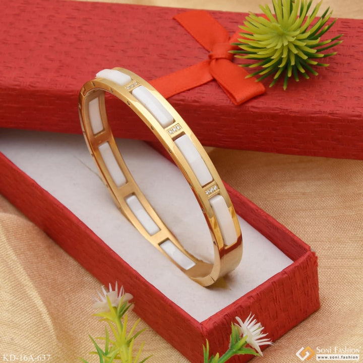 Soni Fashion - kada - White Ceramic with Diamond Artisanal Design Golden Color Kada - Style A637