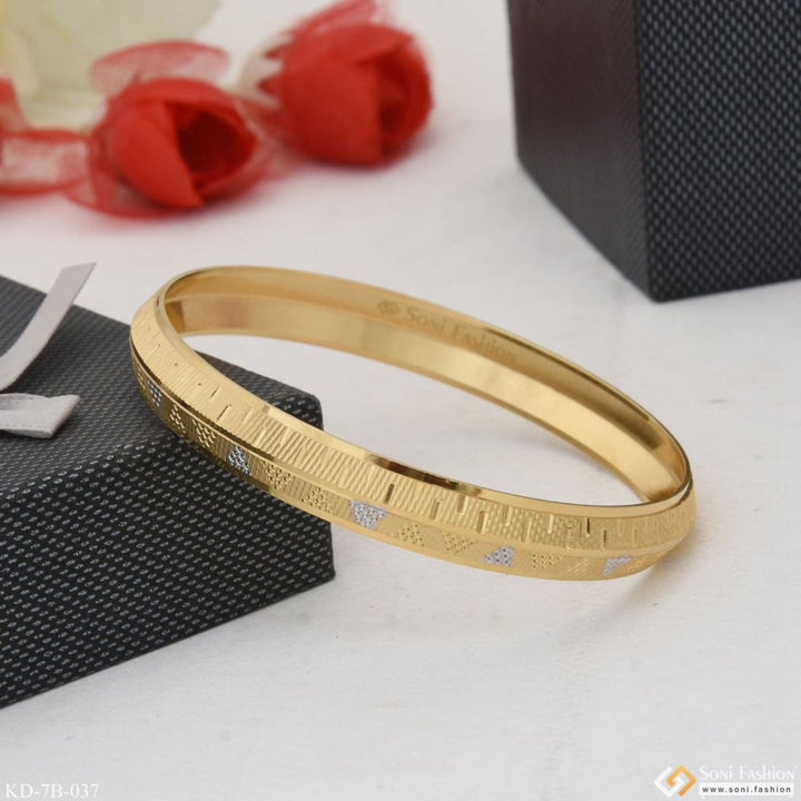 Gold Plated Latest Punjabi Kada Streamlined Design Superior